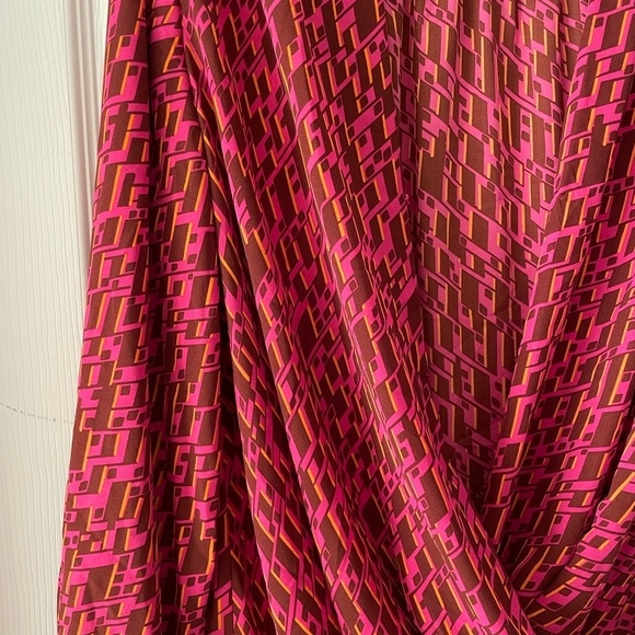 Woman’s blouse - Picture 2 of 5